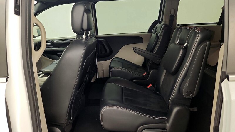 2019 Dodge Grand Caravan SXT 19