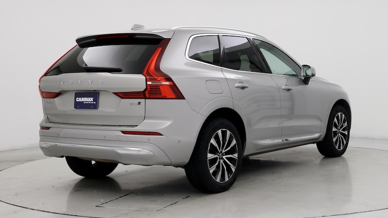 2023 Volvo XC60 B5 Plus 8