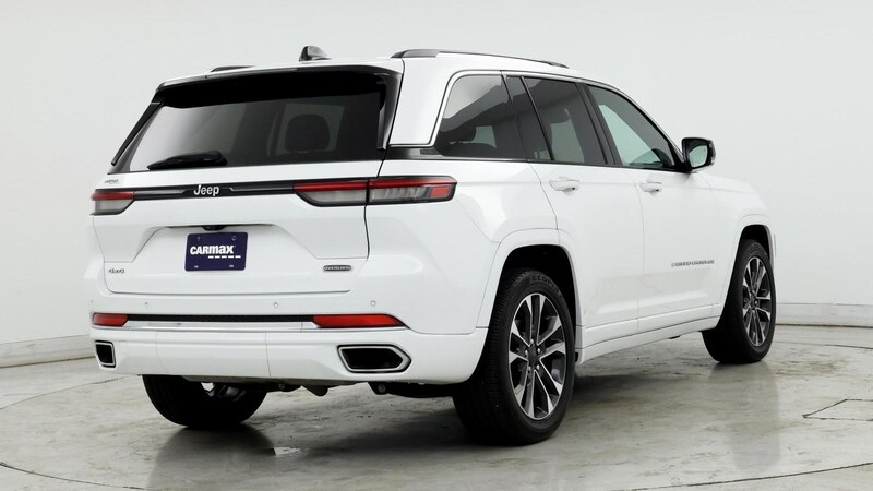 2023 Jeep Grand Cherokee Overland 8