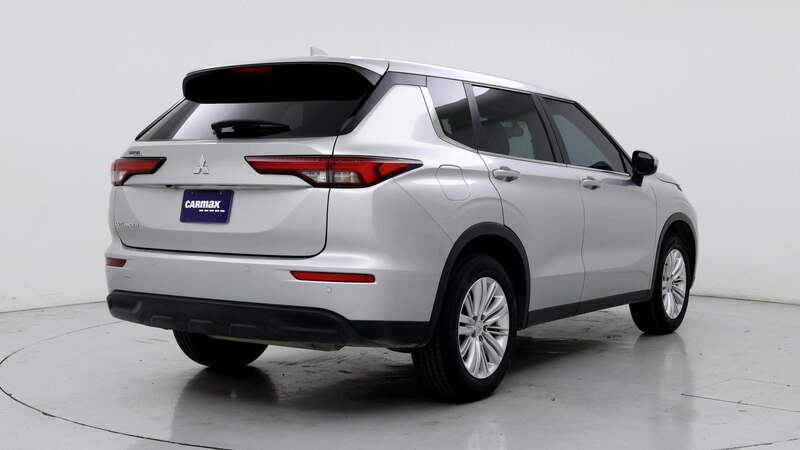 2022 Mitsubishi Outlander ES 8