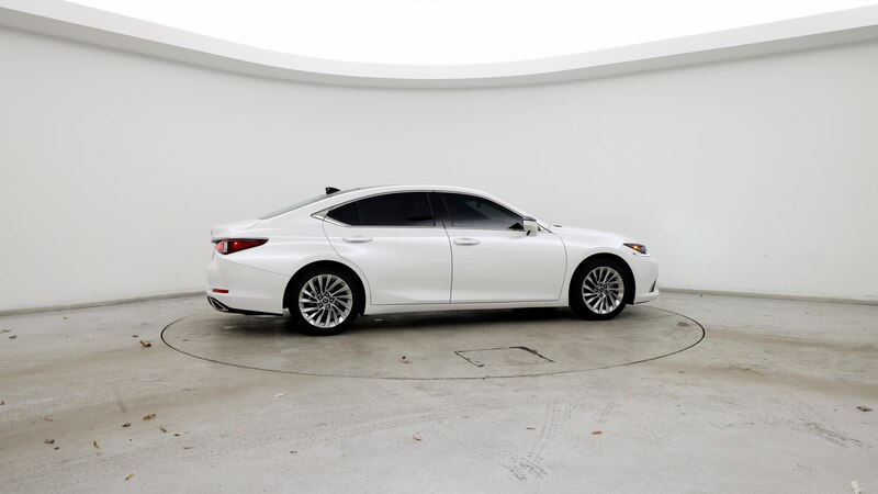 2023 Lexus ES  7