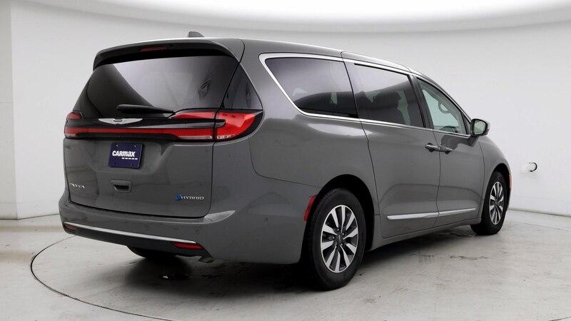 2022 Chrysler Pacifica Hybrid Limited 8