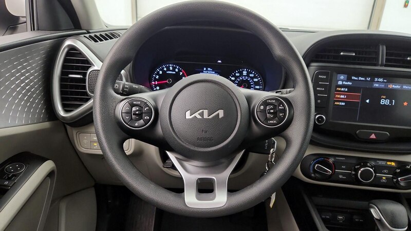 2022 Kia Soul LX 10