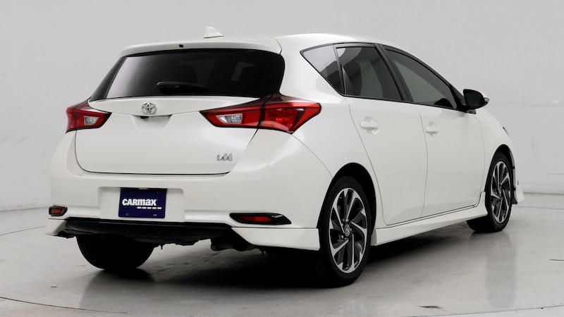 2018 Toyota Corolla iM  8