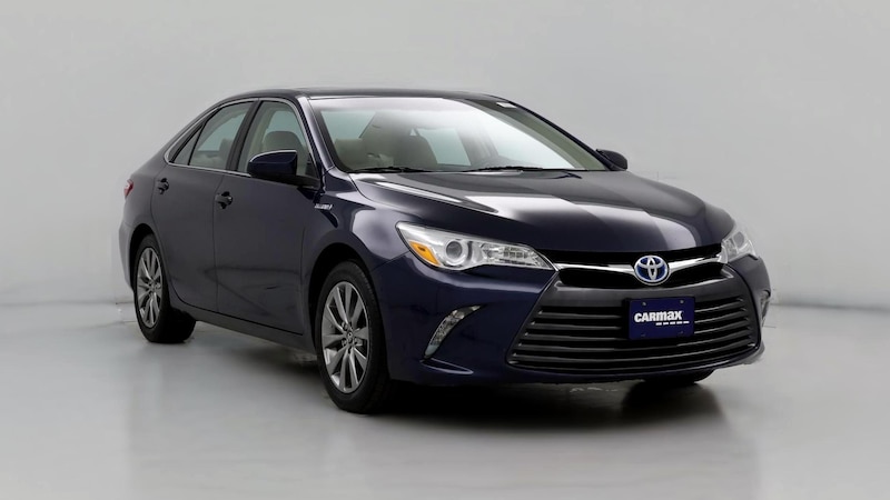 2016 Toyota Camry XLE Hero Image