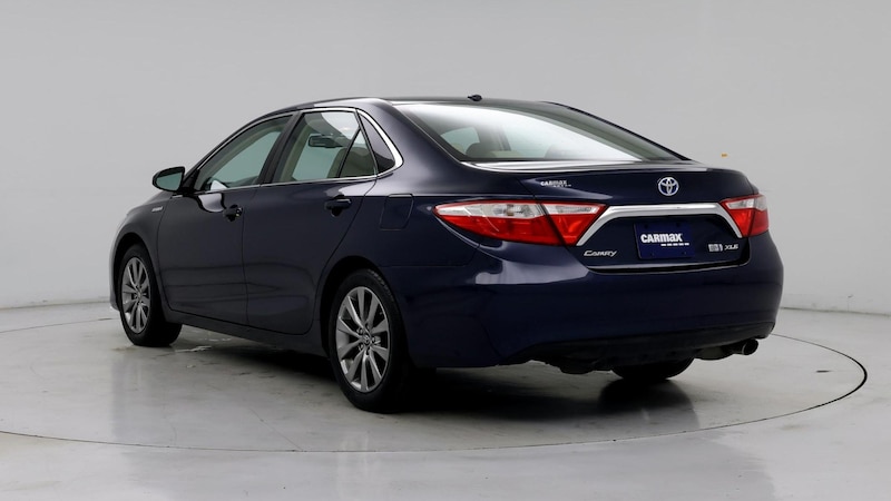 2016 Toyota Camry XLE 2