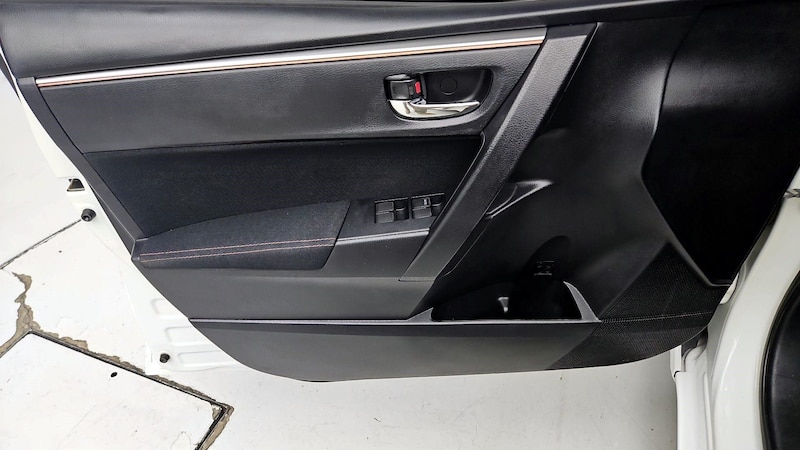 2014 Toyota Corolla LE 12