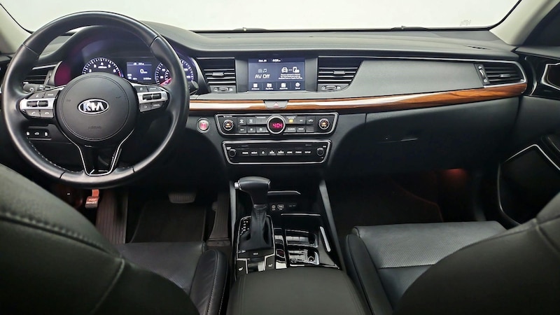 2019 Kia Cadenza Premium 9