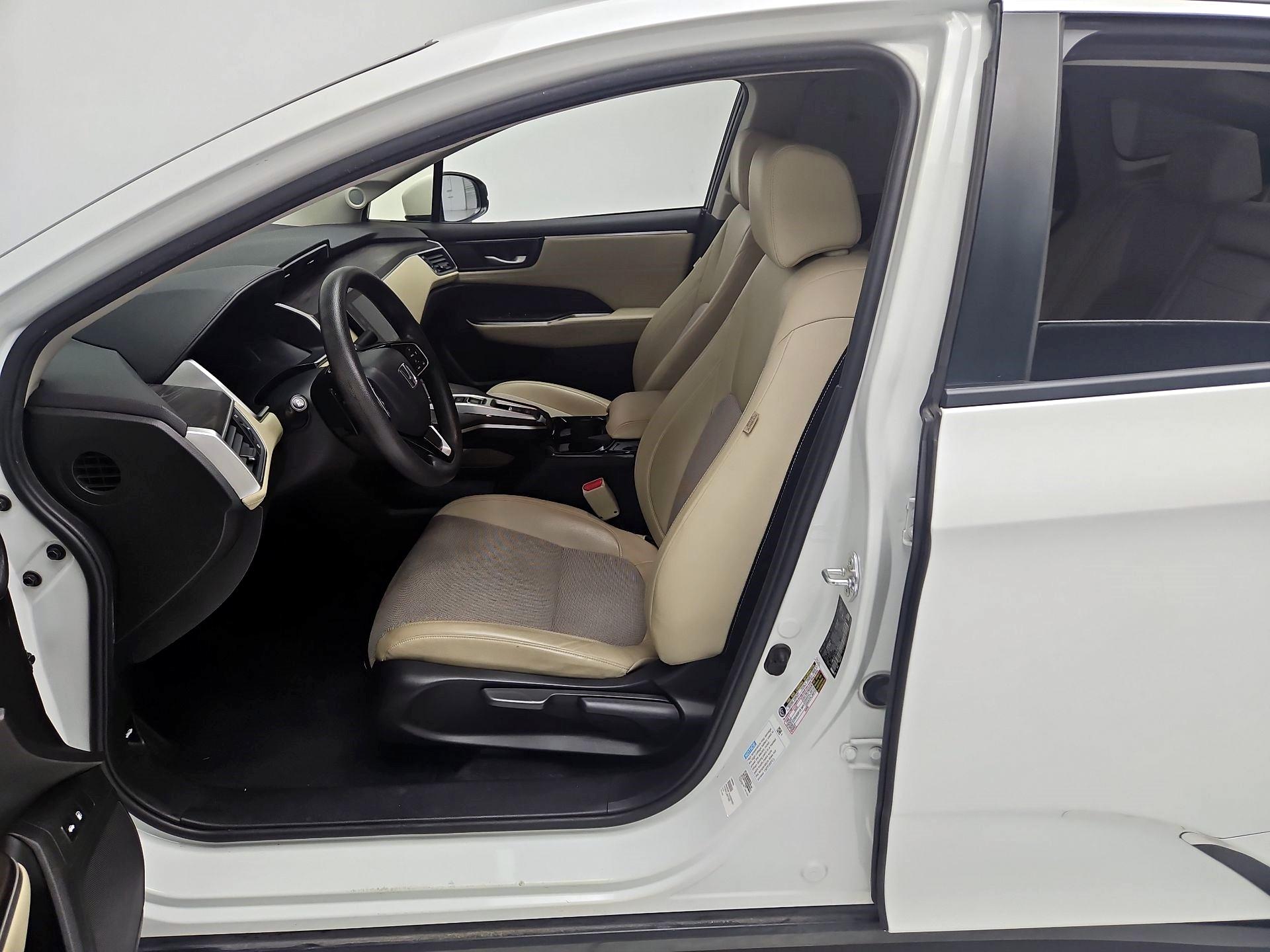 Thumbnail: 2018 Honda Clarity - 11