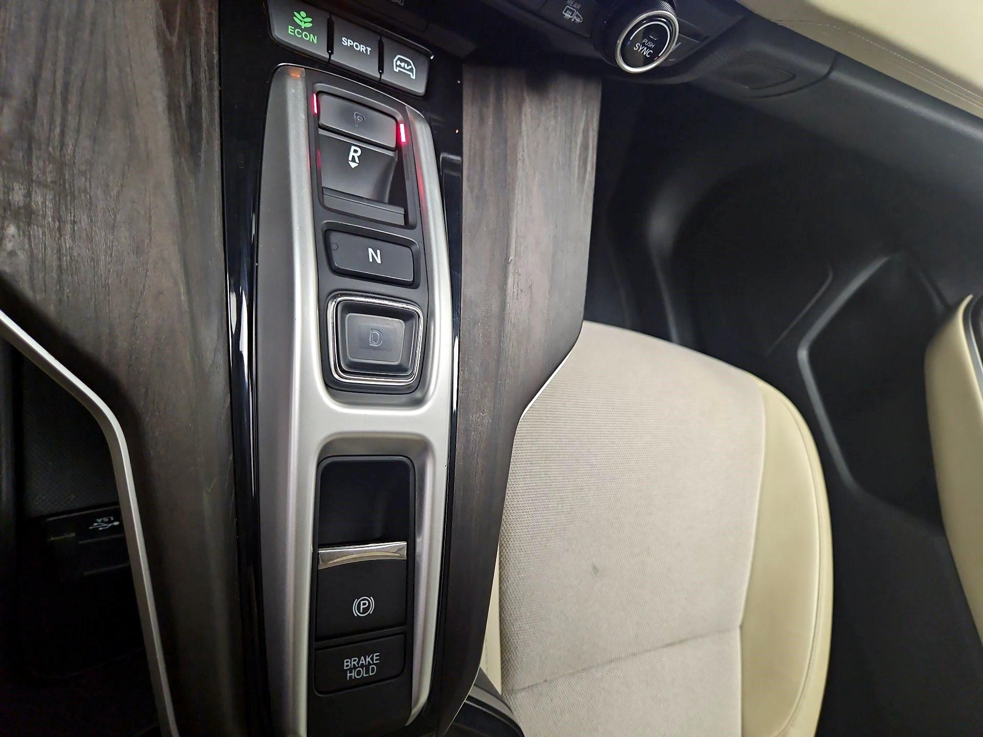 Thumbnail: 2018 Honda Clarity - 17