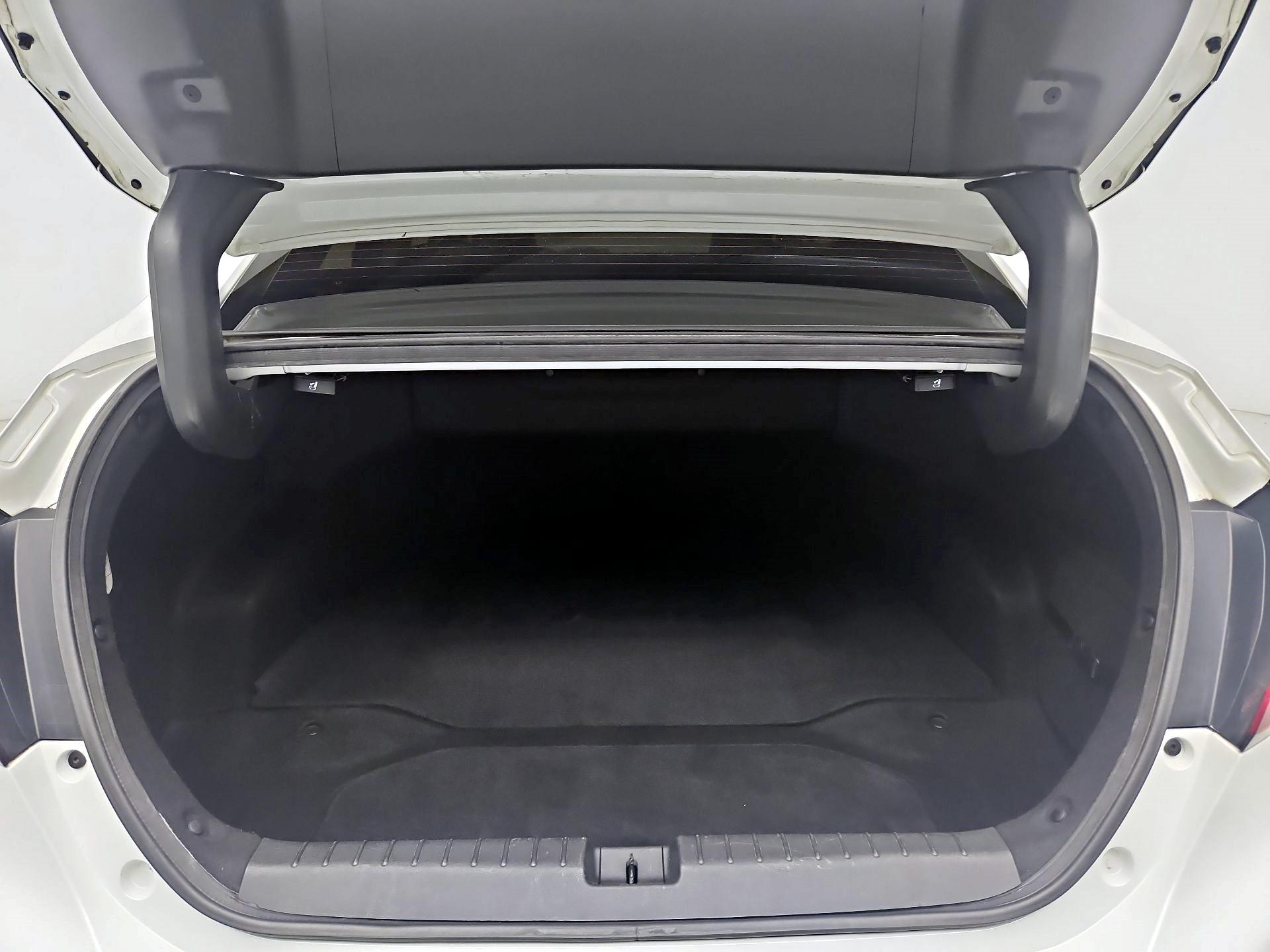 Thumbnail: 2018 Honda Clarity - 19