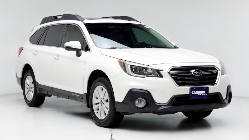 2019 Subaru Outback Premium Hero Image