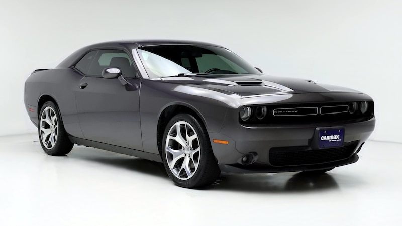 2015 Dodge Challenger SXT Hero Image