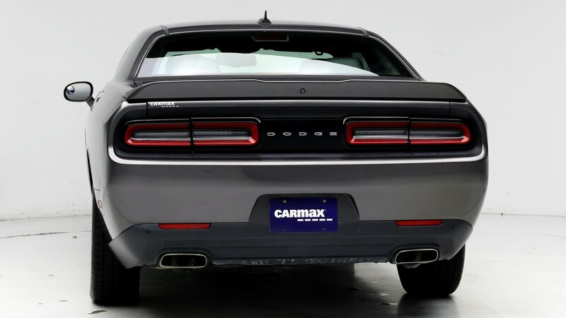 2015 Dodge Challenger SXT 6