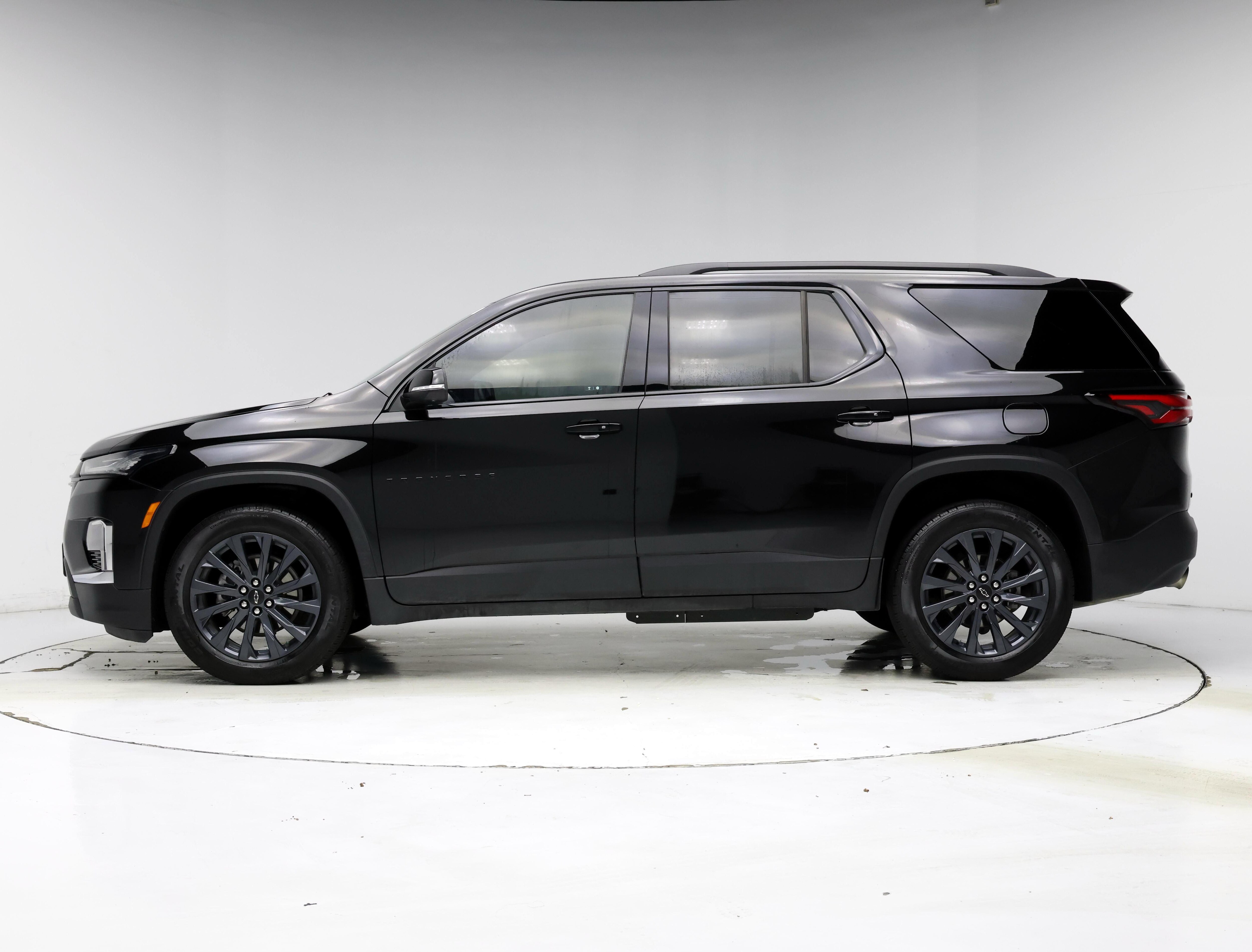 Thumbnail: 2023 Chevrolet Traverse - 3