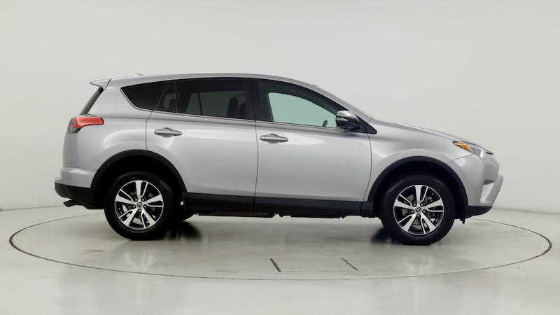 2018 Toyota RAV4 XLE 7