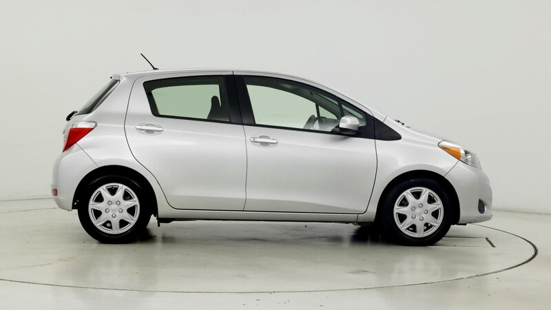 2013 Toyota Yaris LE 7