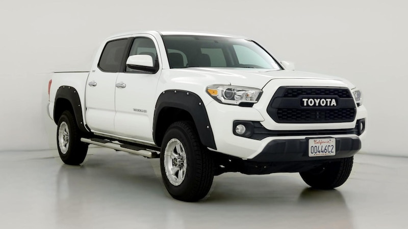 2016 Toyota Tacoma SR5 Hero Image