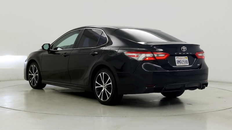 2018 Toyota Camry SE 2