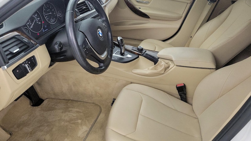 2014 BMW 3 Series 328i 11