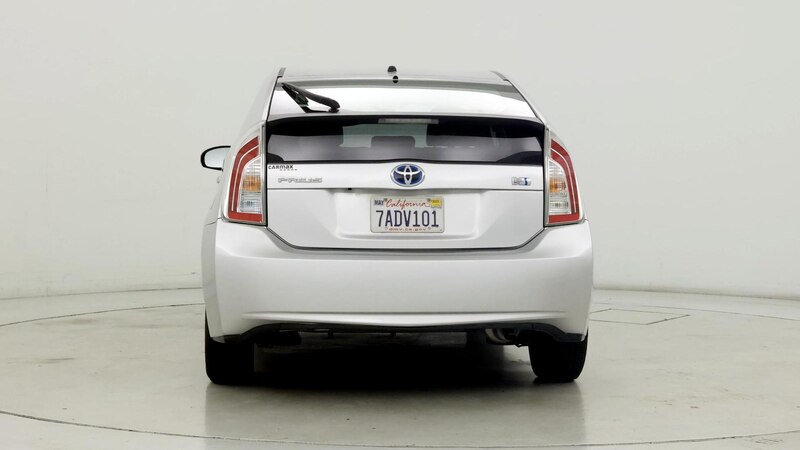 2013 Toyota Prius Two 6