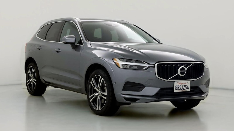 2018 Volvo XC60 T5 Momentum Hero Image