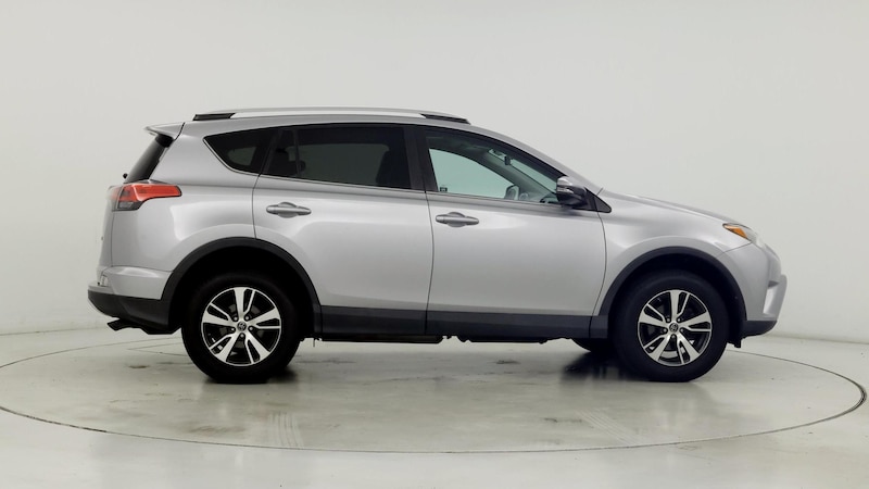 2016 Toyota RAV4 XLE 7