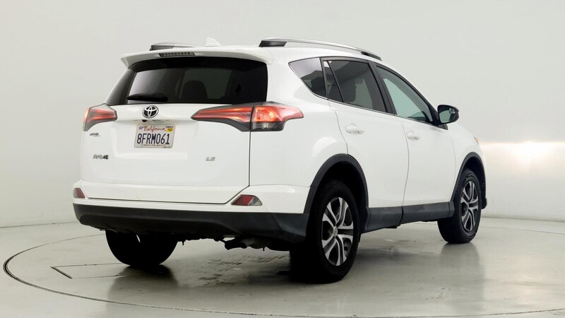 2017 Toyota RAV4 LE 8