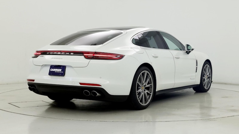 2020 Porsche Panamera  8