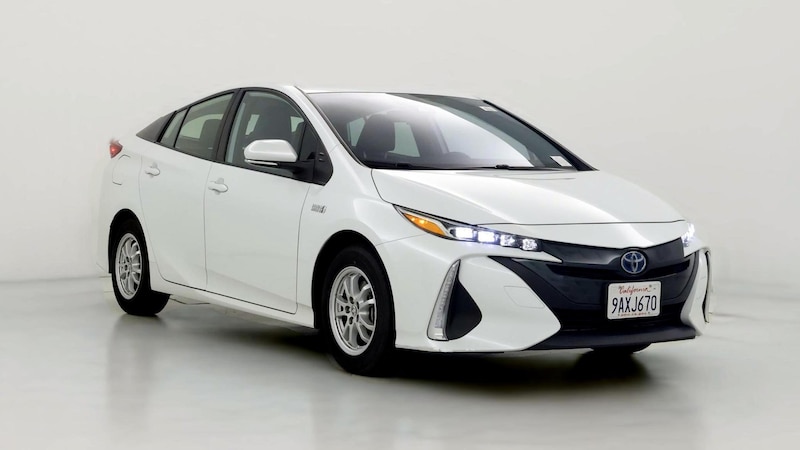 2022 Toyota Prius Prime XLE Hero Image