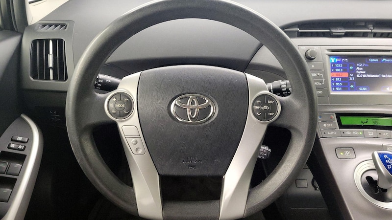 2014 Toyota Prius Two 10