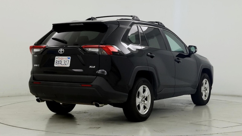 2021 Toyota RAV4 XLE 8