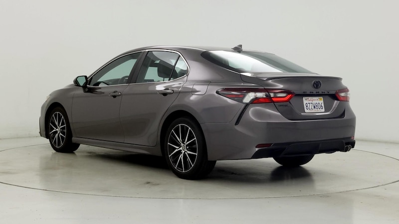 2022 Toyota Camry SE 2