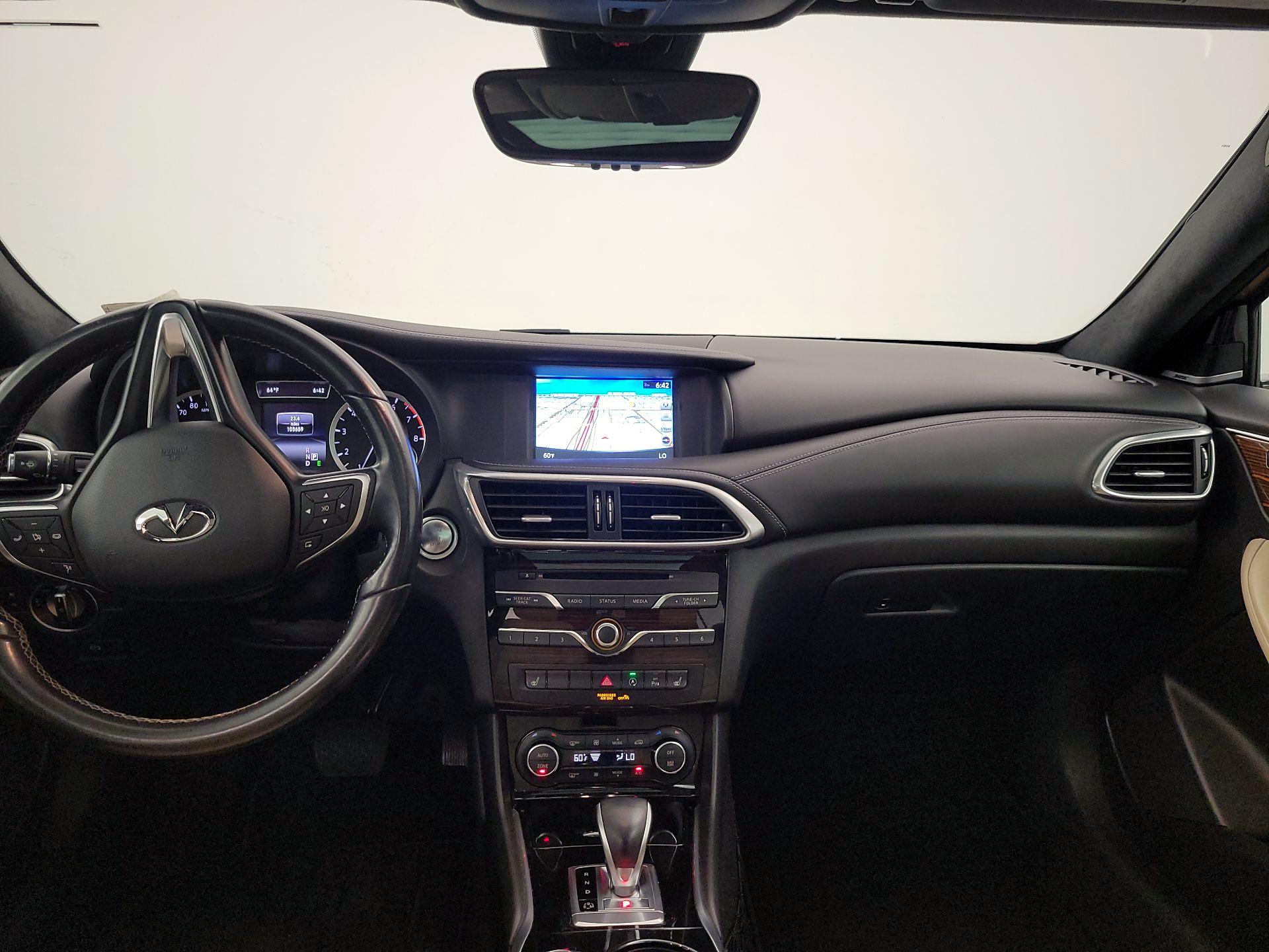 Thumbnail: 2017 INFINITI QX30 - 9