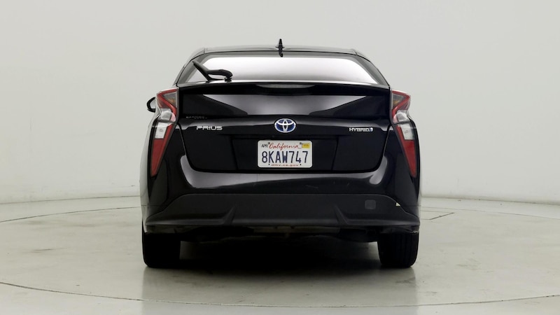 2016 Toyota Prius Three Touring 6