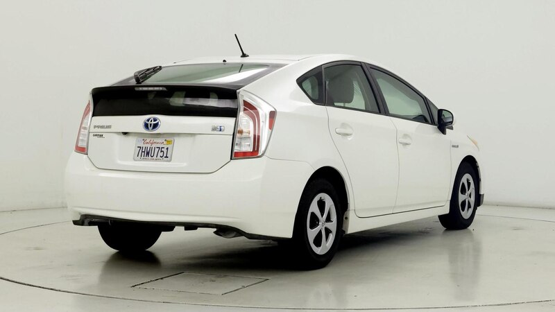 2015 Toyota Prius Two 8