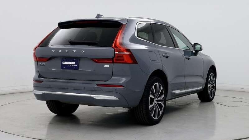 2022 Volvo XC60 Recharge Core 8