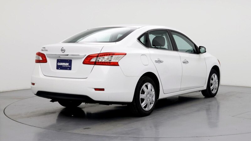 2015 Nissan Sentra S 8