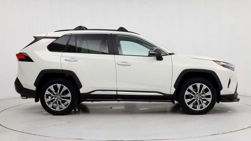 2022 Toyota RAV4 XLE Premium 7