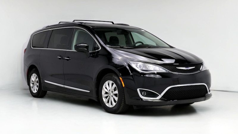 2018 Chrysler Pacifica Touring L Hero Image