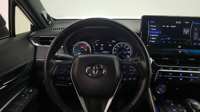 2022 Toyota Venza XLE 10