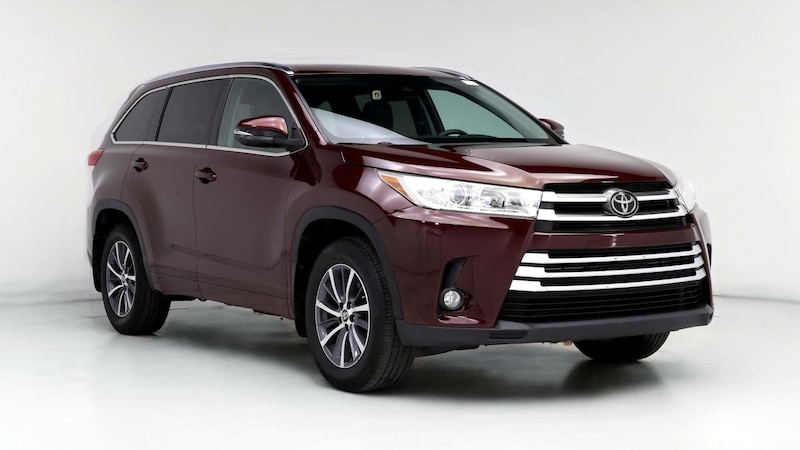 2017 Toyota Highlander XLE Hero Image