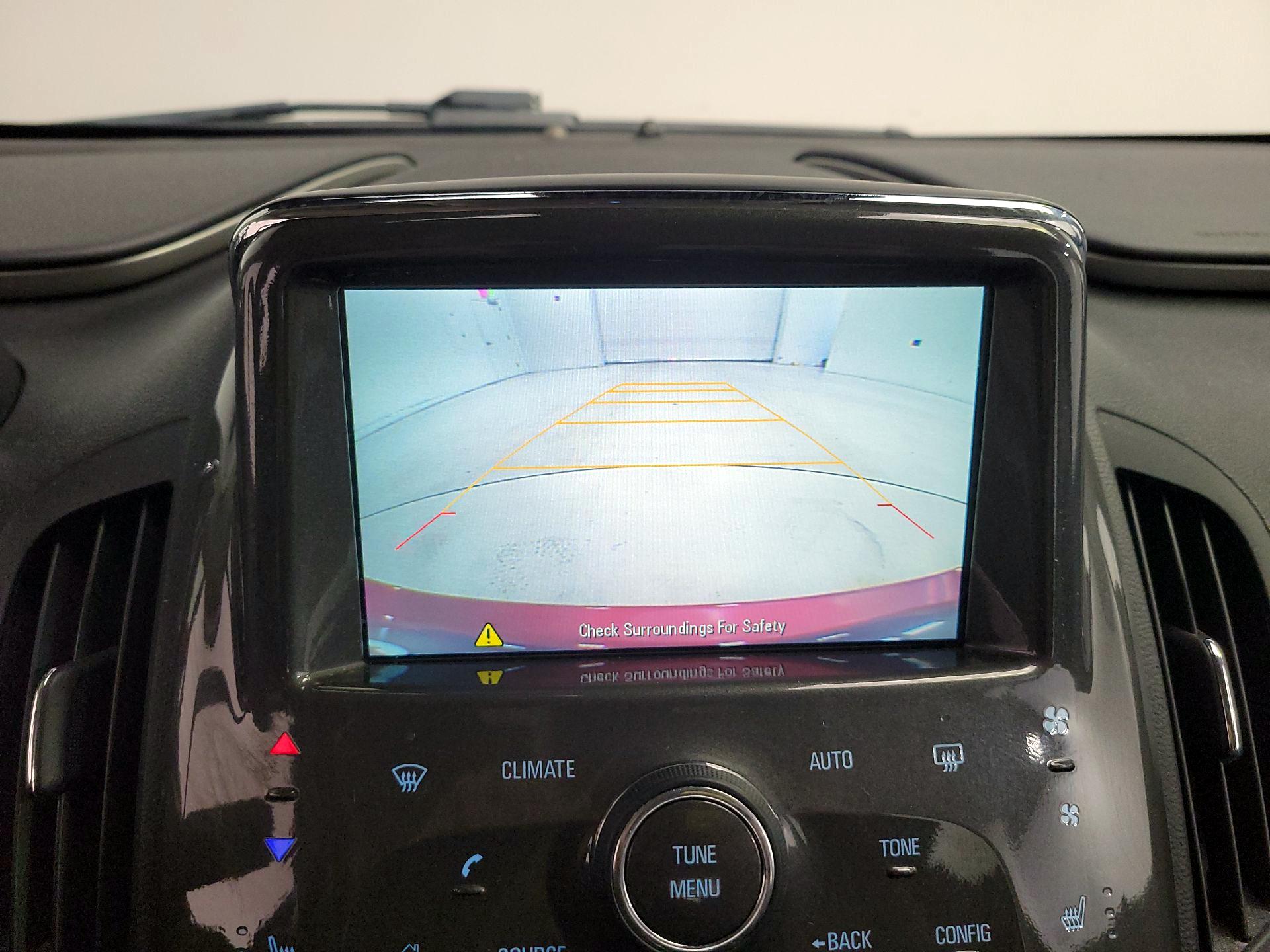 Thumbnail: 2015 Chevrolet Volt - 14