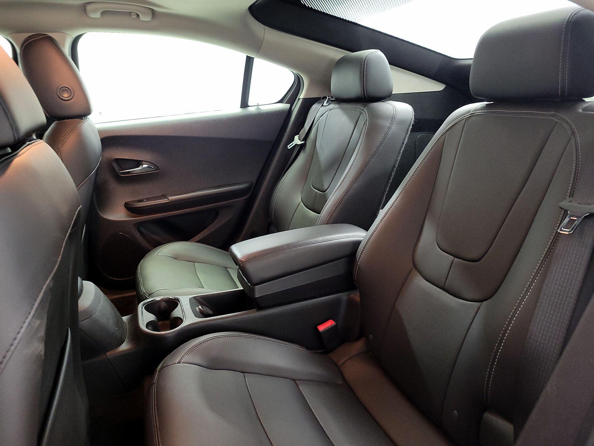 Thumbnail: 2015 Chevrolet Volt - 19