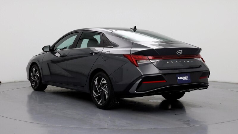 2024 Hyundai Elantra SEL 2