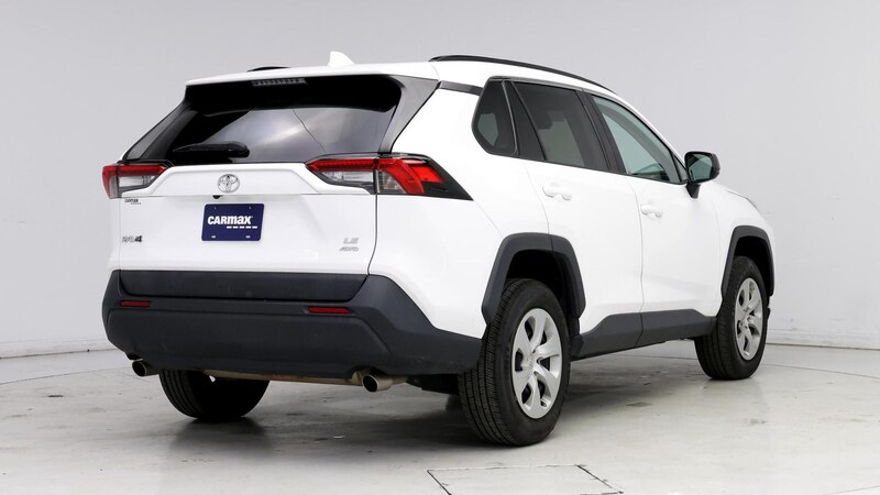 2020 Toyota RAV4 LE 8