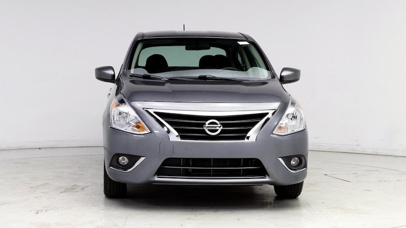 2019 Nissan Versa SV 5