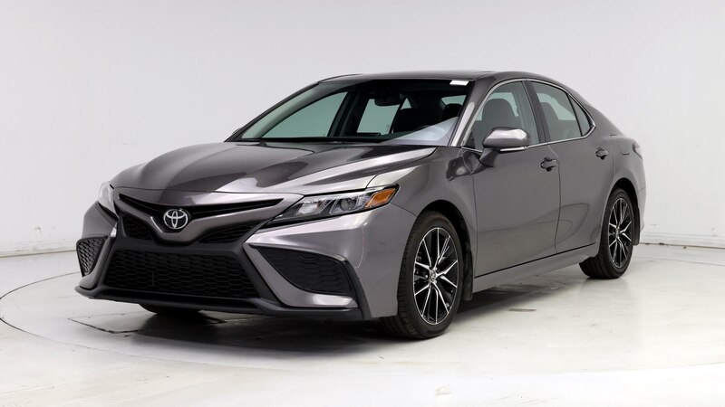 2024 Toyota Camry SE 4