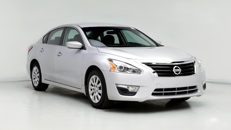 2014 Nissan Altima S Hero Image