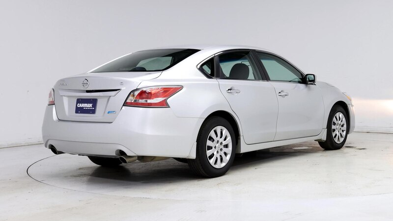 2014 Nissan Altima S 8